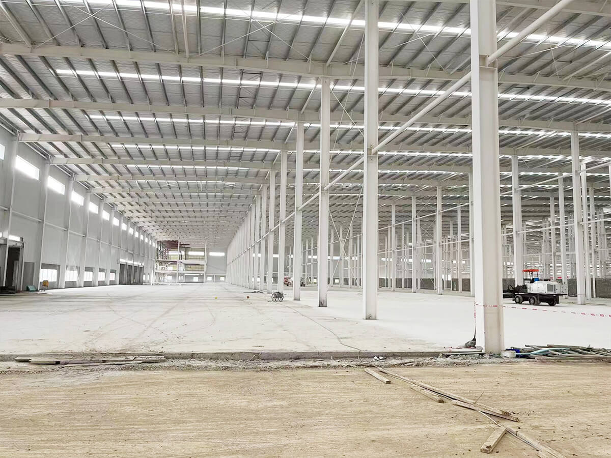 Atelier de réparation automobile Entrepôt de structure métallique